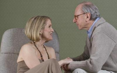 Consejos para comunicarse con una persona que tiene la enfermedad de Alzheimer